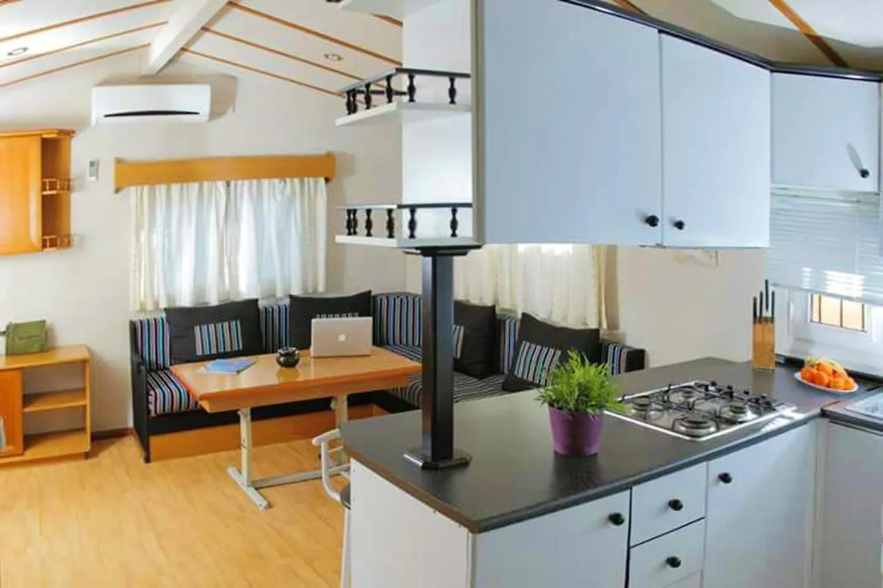 Charming Bungalow In Tarifa With Mountain View 0*,